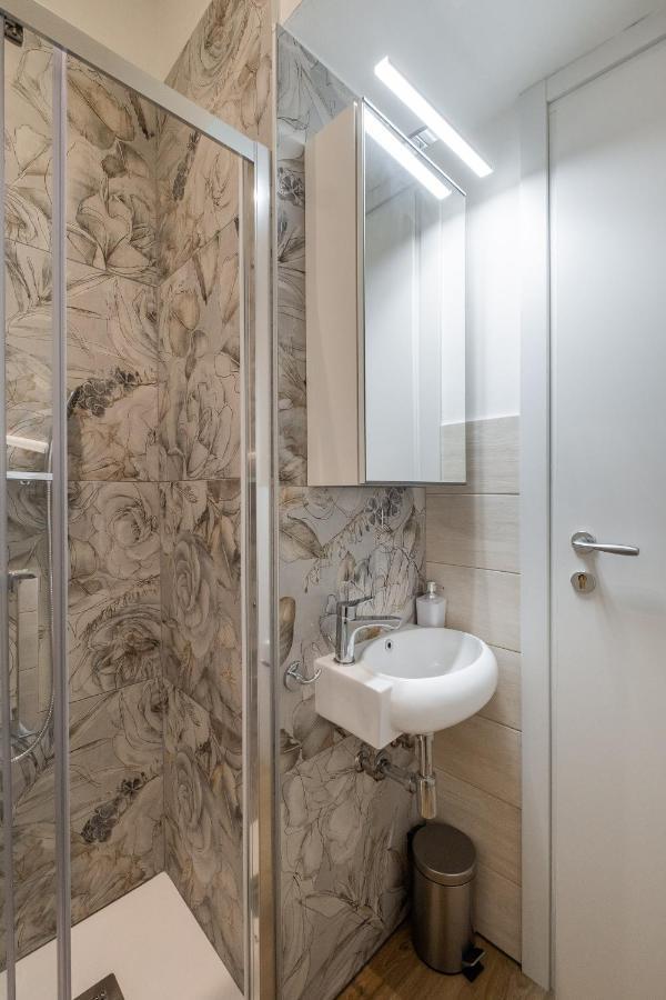 Studio 24 - Holiday & Business Apartment Bolonha Exterior foto